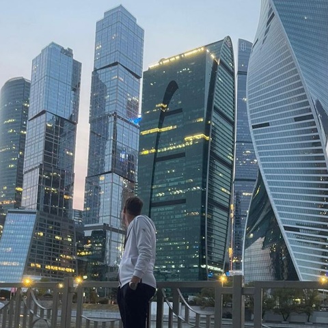 Владислав Иванов
